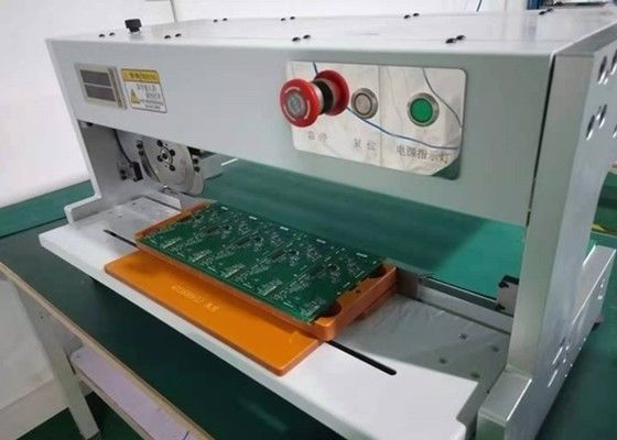 良い価格 500-800μM PCBデパネルリング設備 低力ストレスの移動円形刃 AC 110/220V オンライン